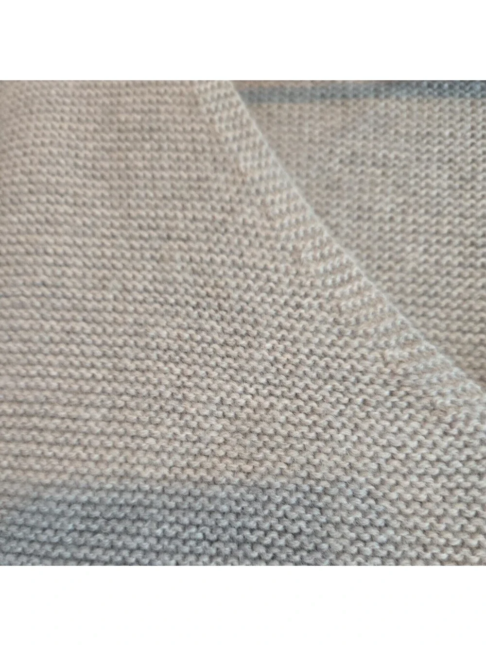 Wilfred Free waffle Knit Sweater Sz Xs Gray V Neck 100% Merino Wool